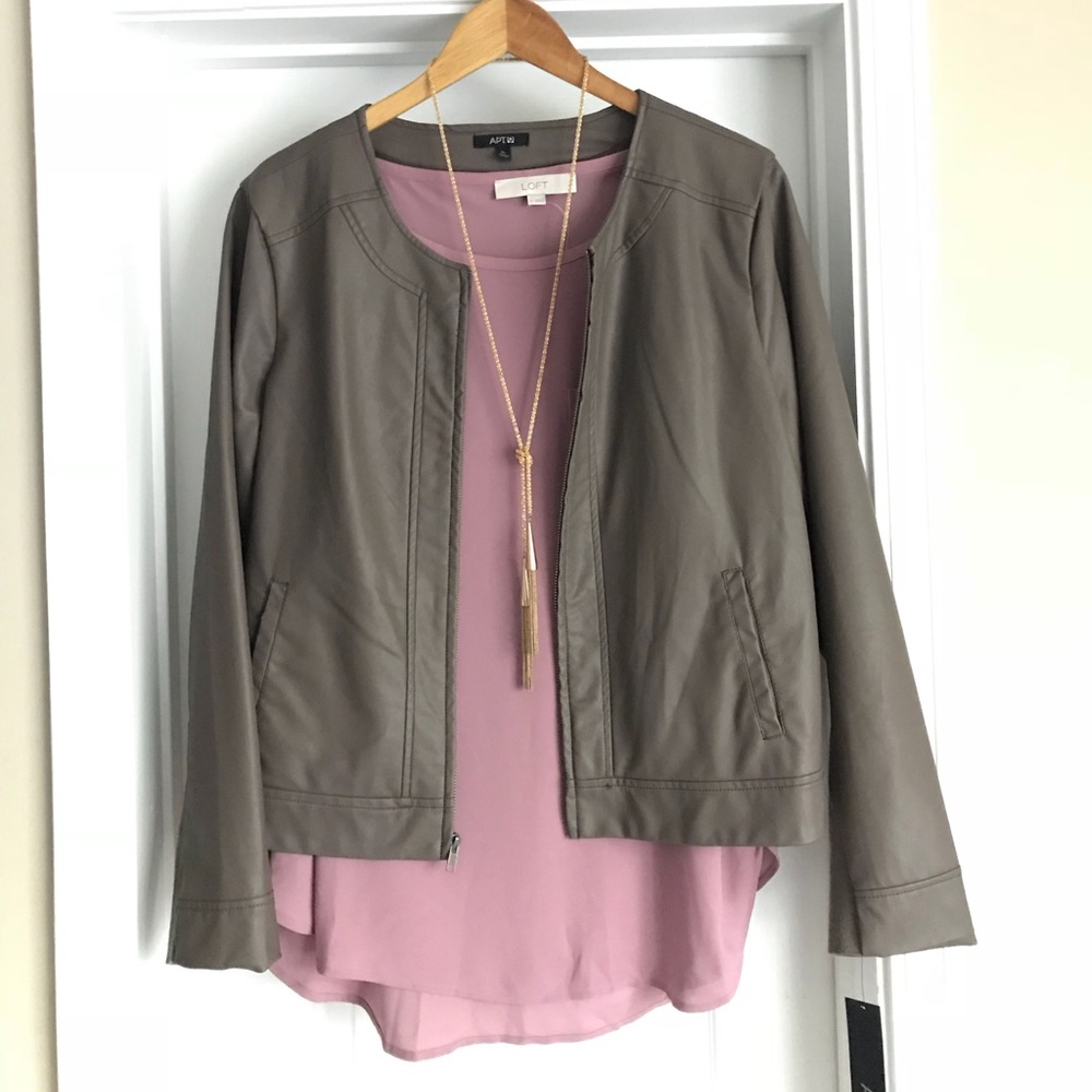 🆕 Gray vegan leather jacket, XL.